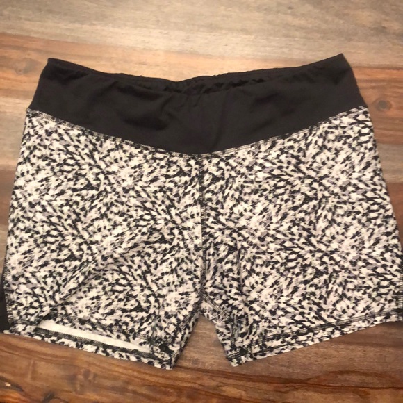 lululemon athletica Pants - *FINAL* LULULEMON - EUC-NWOT Shorts (12)